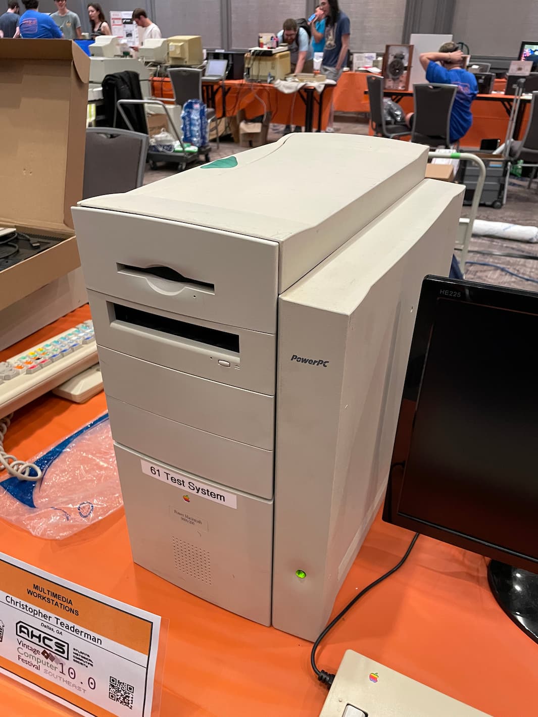 A Power Macintosh 9600.